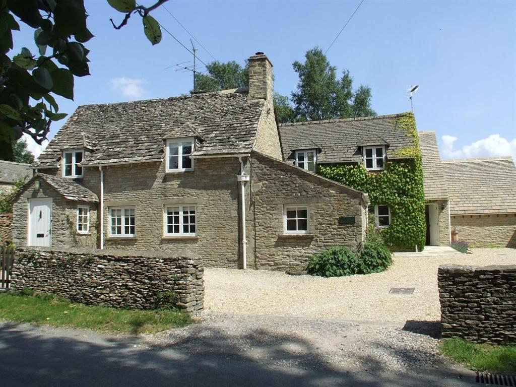 Well Cottage B And B Cirencester Eksteriør billede